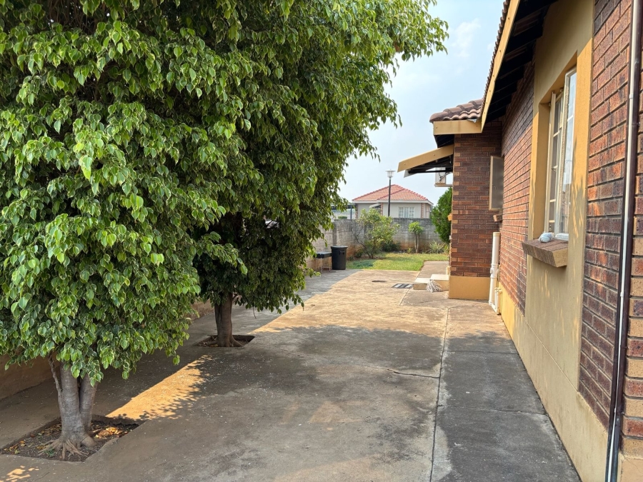 3 Bedroom Property for Sale in Mogwase North West